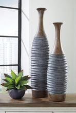 Load image into Gallery viewer, Blayze Vase Set (2/CN)
