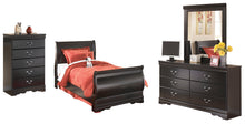 Load image into Gallery viewer, Huey Vineyard Full Sleigh Bed with Mirrored Dresser and Chest
