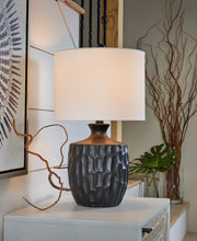 Load image into Gallery viewer, Ellisley Ceramic Table Lamp (1/CN)
